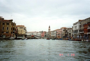 ヴェネツィア運河.JPG
